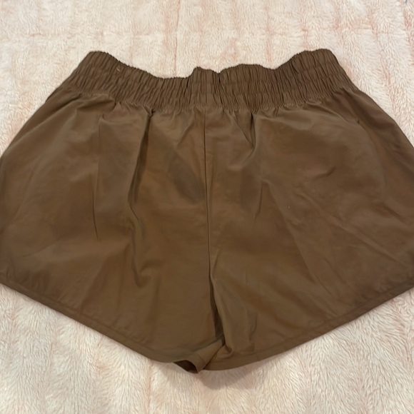 Victoria Secret active set. - Picture 7 of 8